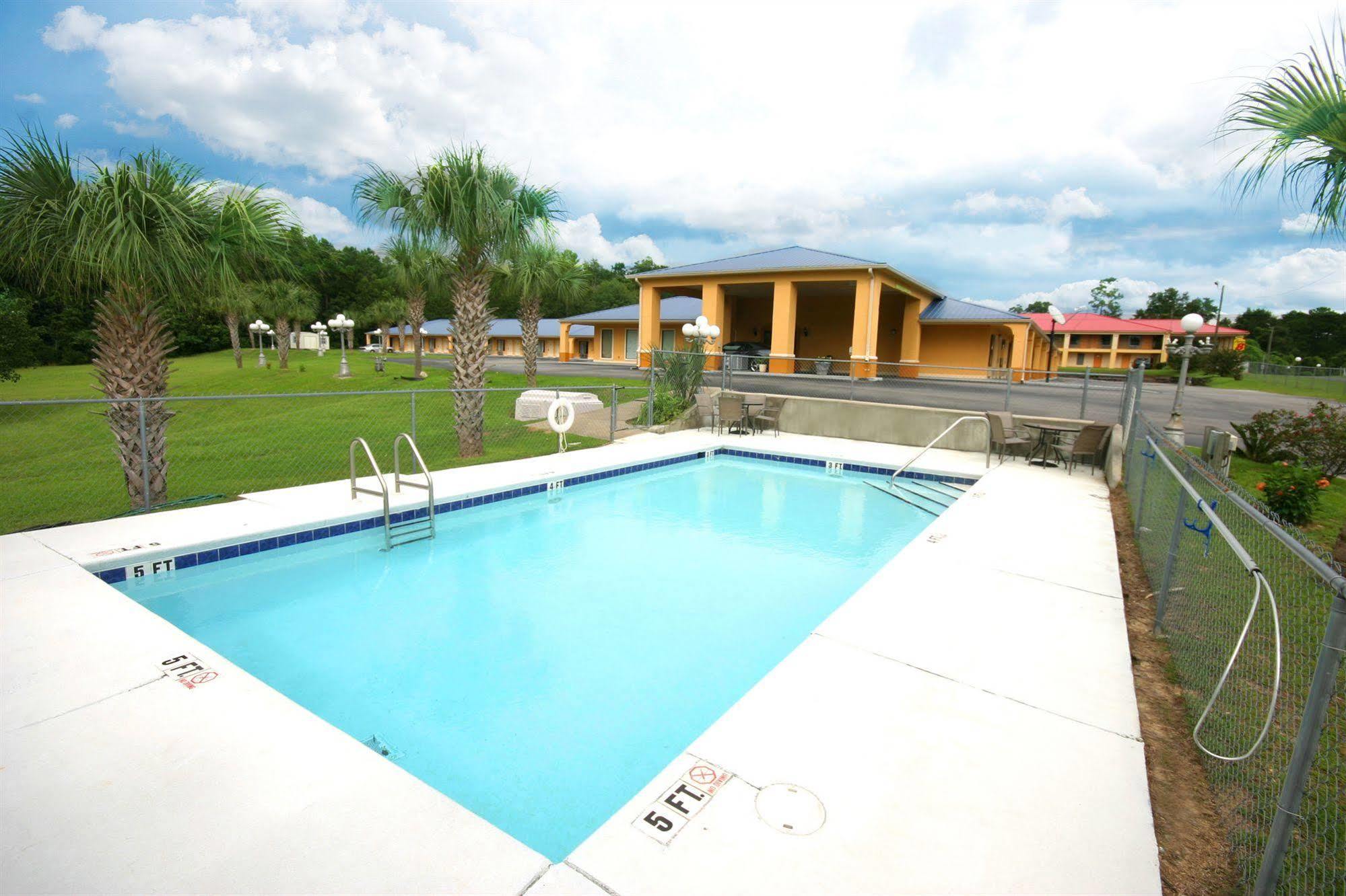 Days Inn By Wyndham Defuniak Springs DeFuniak Springs Exterior foto