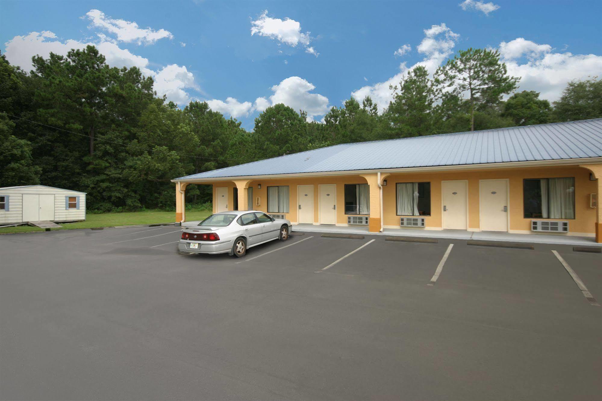 Days Inn By Wyndham Defuniak Springs DeFuniak Springs Exterior foto