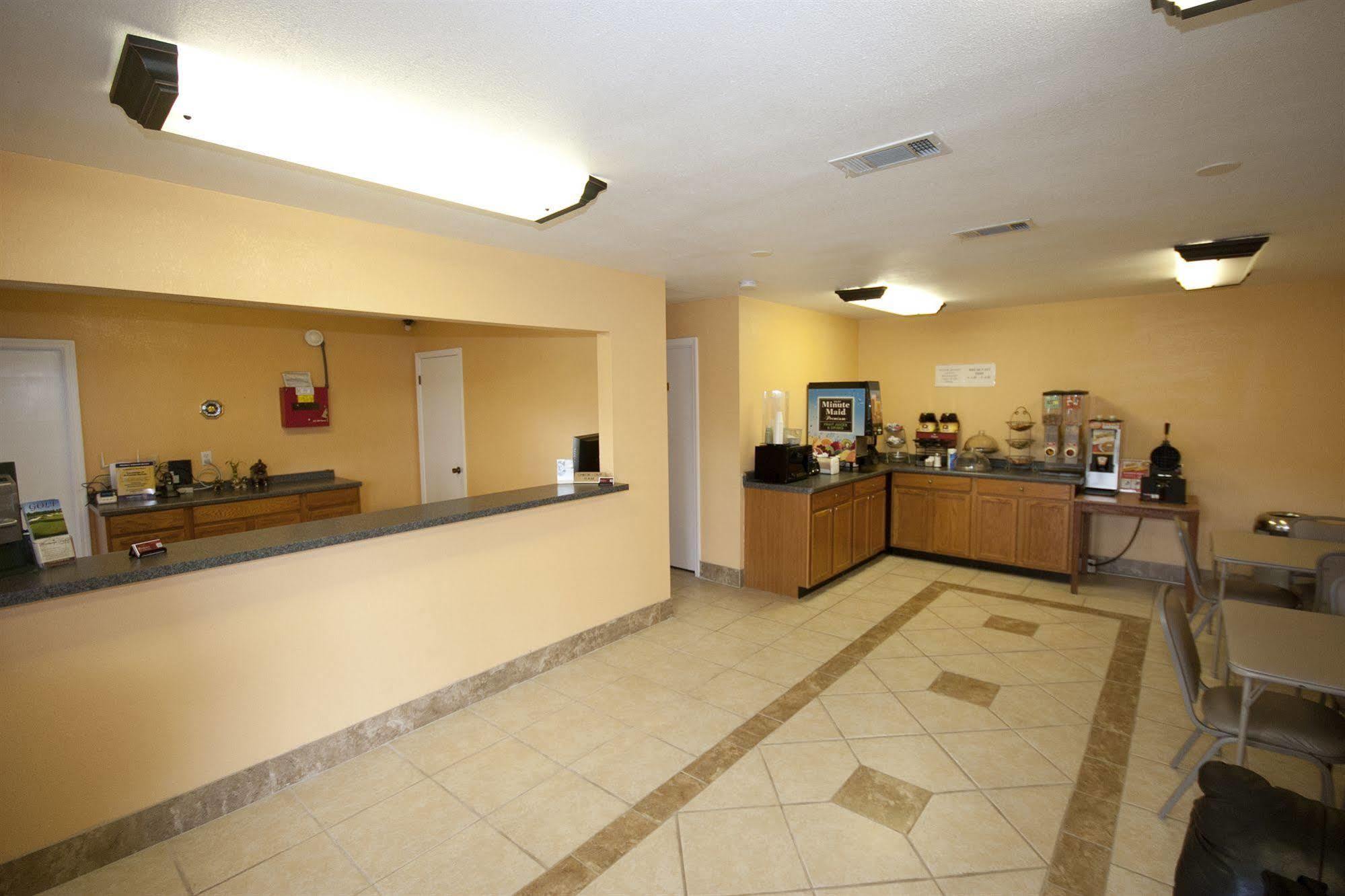 Days Inn By Wyndham Defuniak Springs DeFuniak Springs Exterior foto